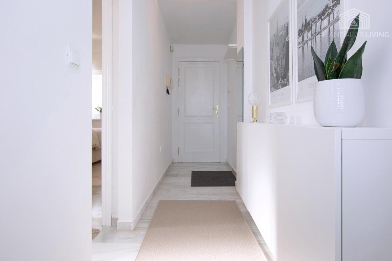 Scandinavian Style Apartment With Amazing Sea Views And South West Facing Sunny Terrace In Miraflores Walking Distance To The Beach! مالقة المظهر الخارجي الصورة