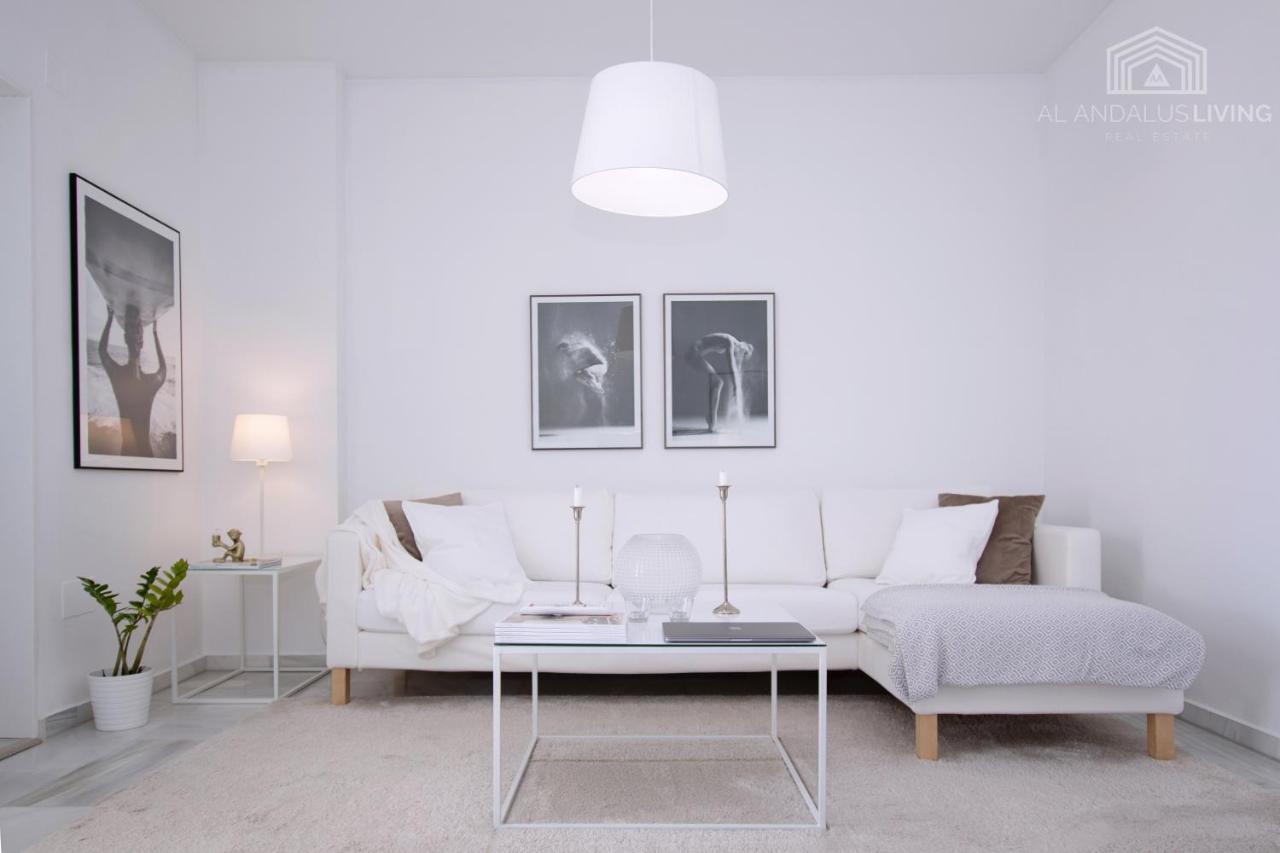 Scandinavian Style Apartment With Amazing Sea Views And South West Facing Sunny Terrace In Miraflores Walking Distance To The Beach! مالقة المظهر الخارجي الصورة