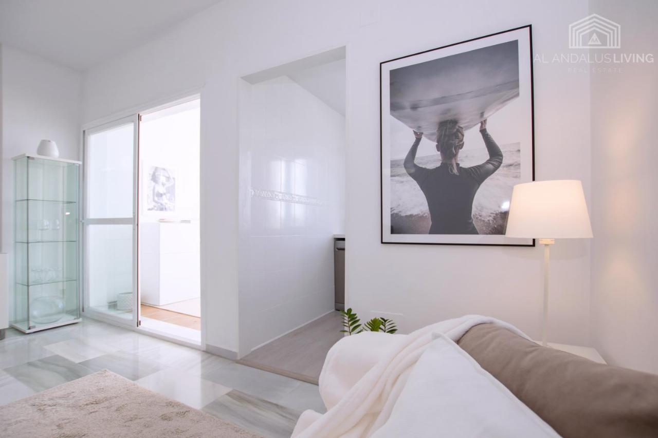 Scandinavian Style Apartment With Amazing Sea Views And South West Facing Sunny Terrace In Miraflores Walking Distance To The Beach! مالقة المظهر الخارجي الصورة